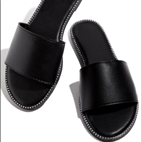 Wild diva black studded slides - Picture 2 of 6